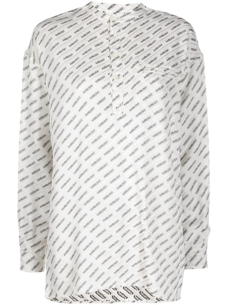 logo-print collarless shirt