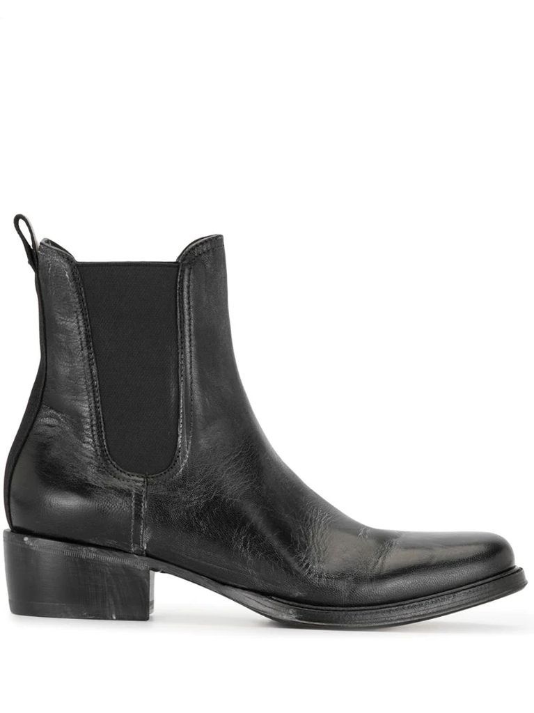 ankle-length Western boots
