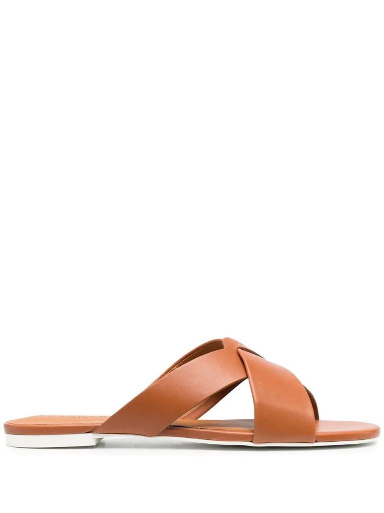 Issy sandals
