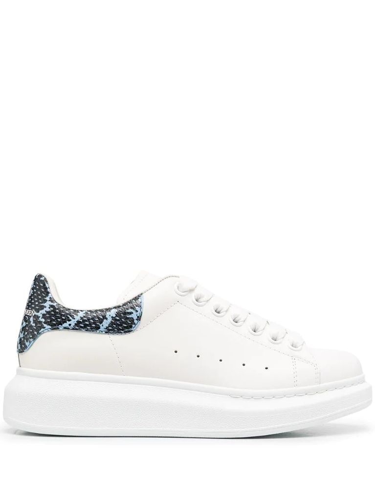 oversized-sole low-top sneakers