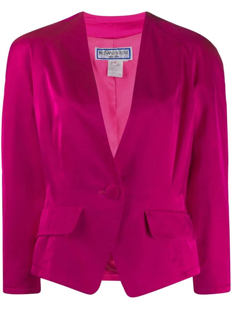 1980s lapel-less buttoned jacket