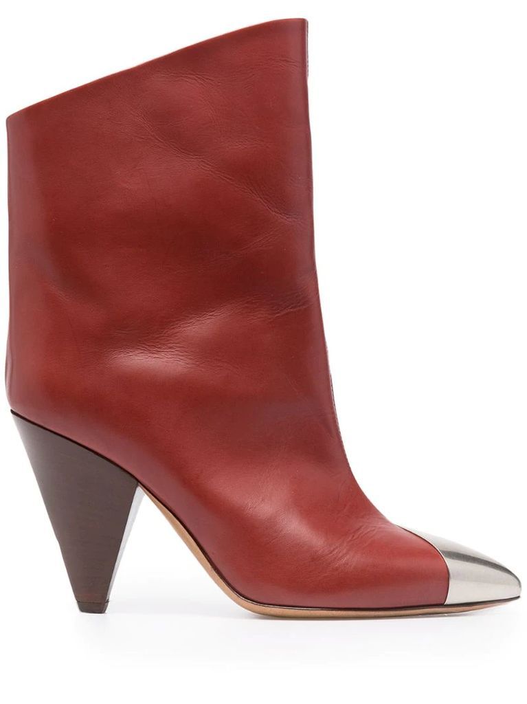 Lilet pointed-toe boots