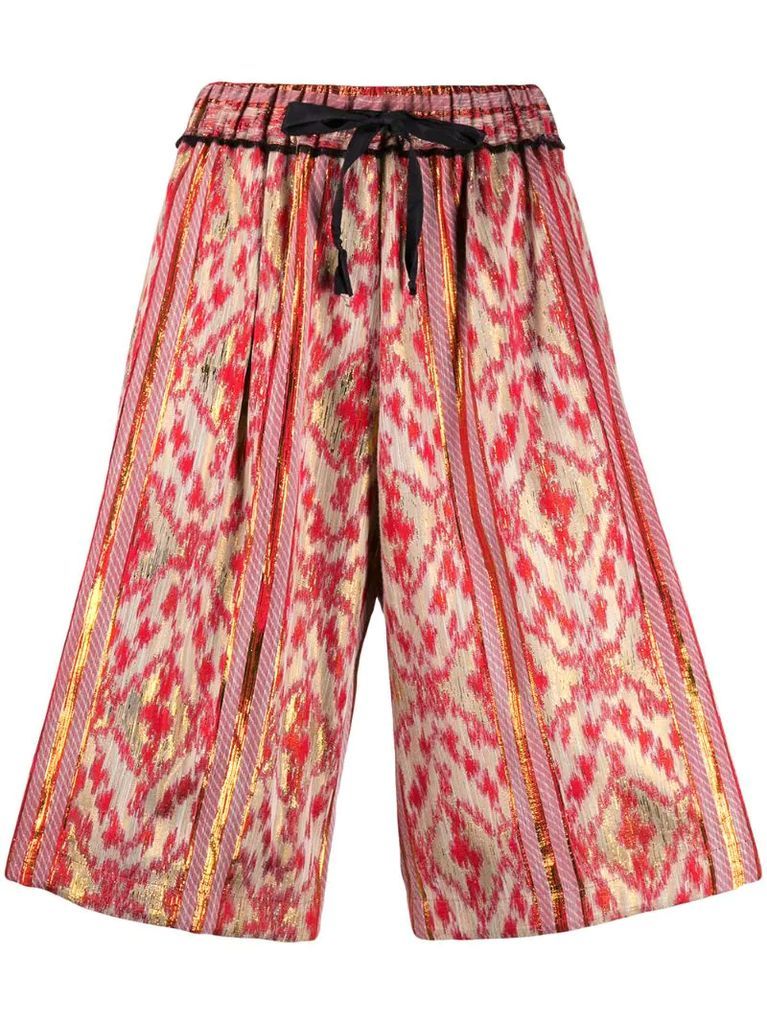 abstract print knee-length shorts