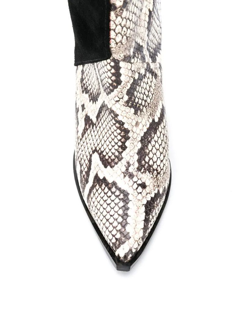 snakeskin-effect contrast boots
