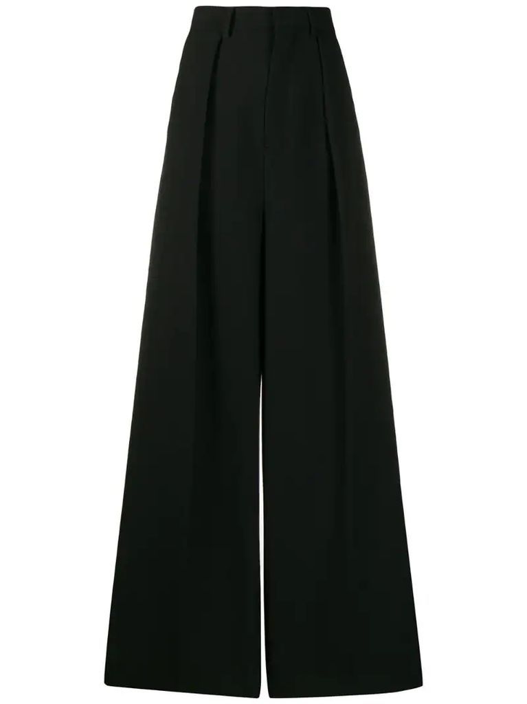 Woman Wide Fit Pleated Trousers