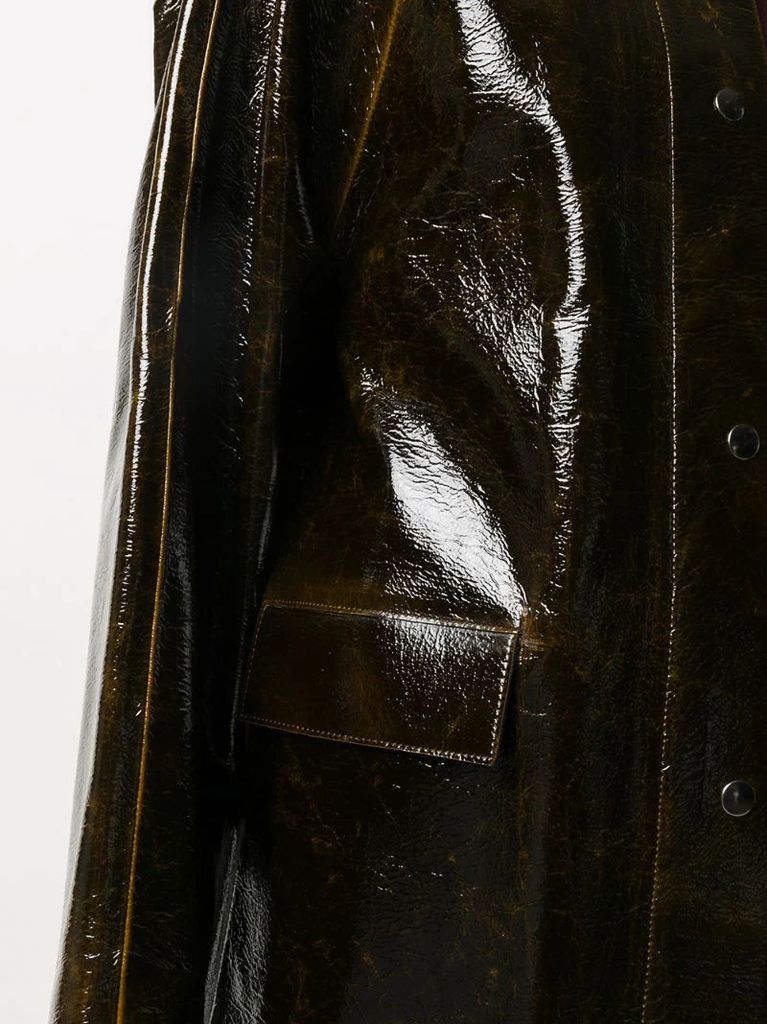 tarnished-edge coated coat