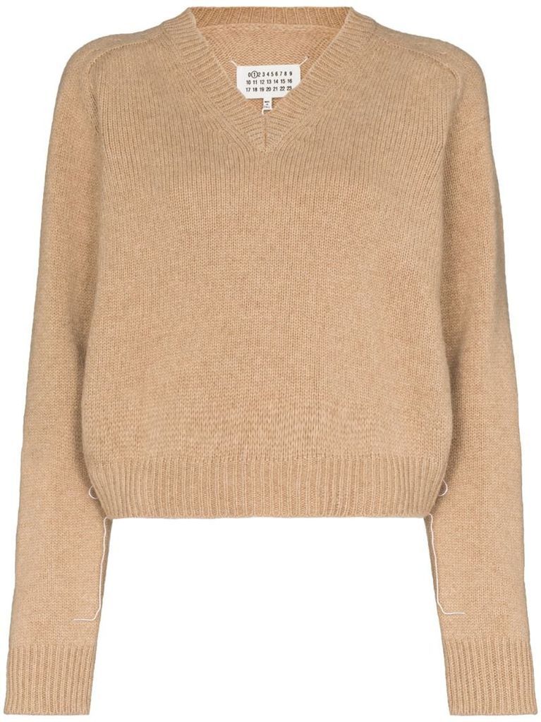 V-neck jumper