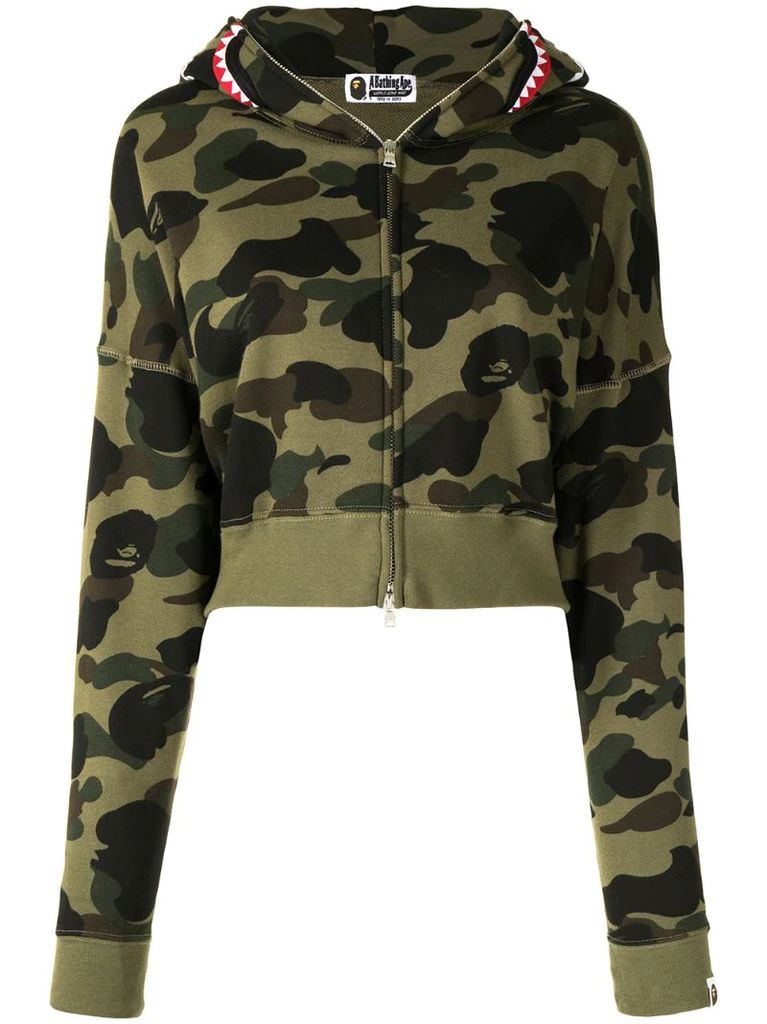 camouflage-print hoodie