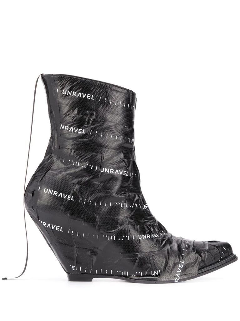 logo tape wedge boots