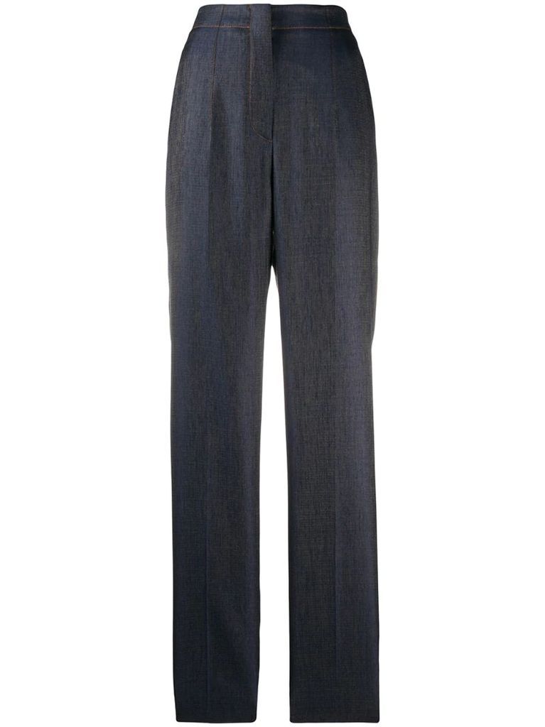 loose-fit hight-waist trousers