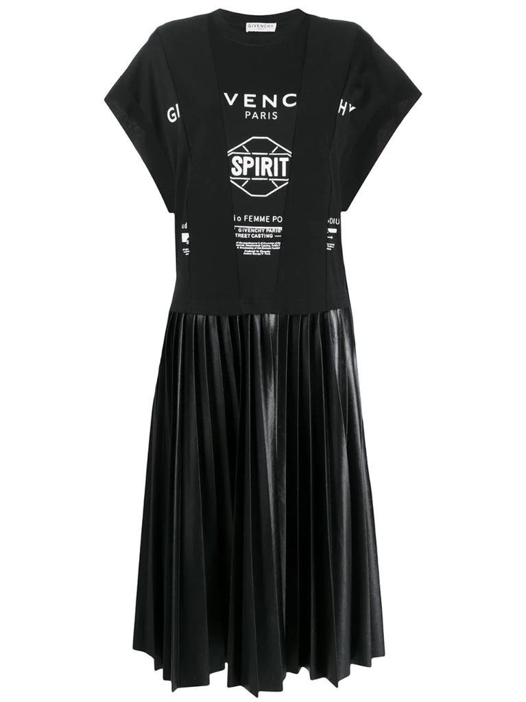 logo-print pleated T-shirt dress