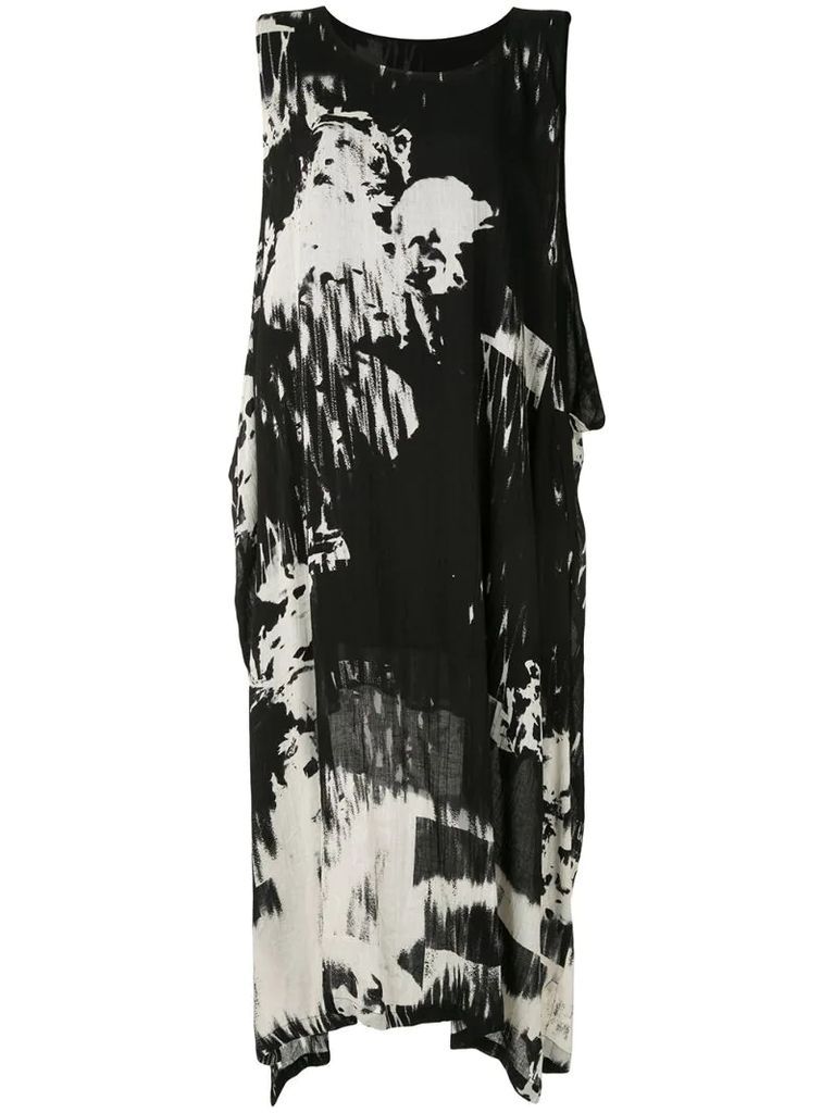 sleeveless abstract print dress
