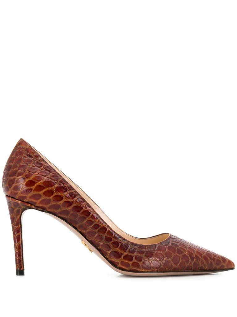 crocodile-effect slip-on pumps