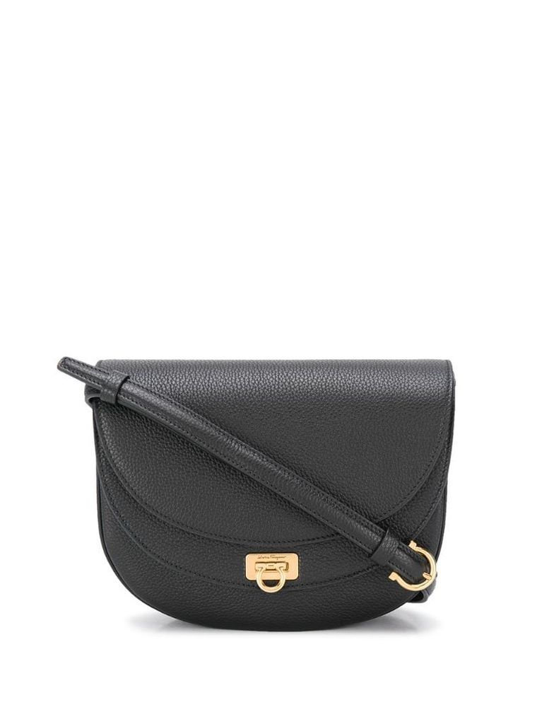 classic shoulder bag