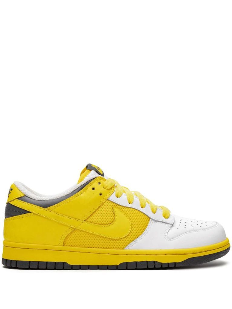 WMNS Dunk Low sneakers