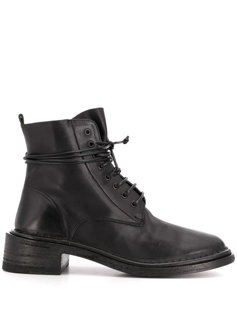 Dodone lace-up ankle boots