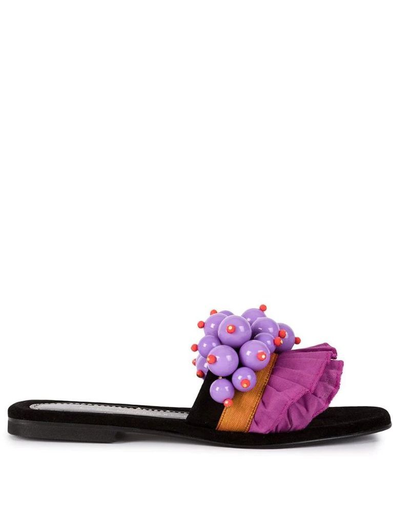 Berry Berry sandals