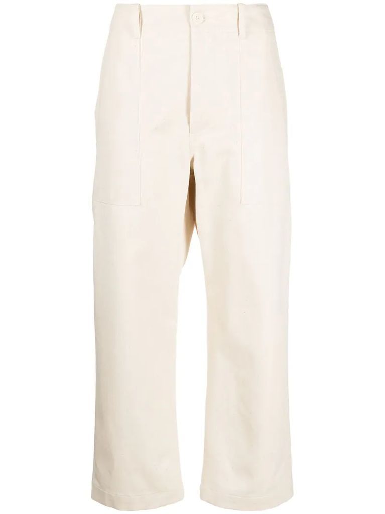 straight-cut trousers