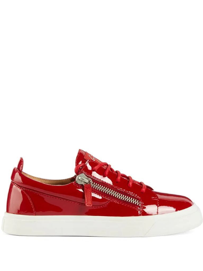 patent zipped low top sneakers