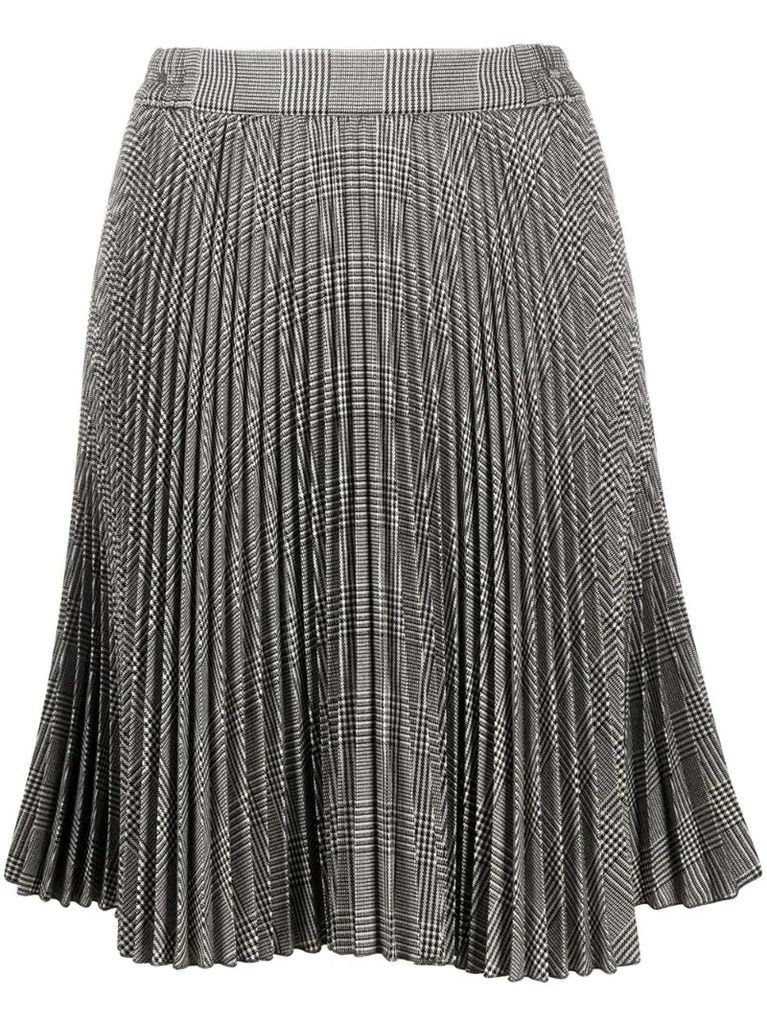 check-pattern pleated skirt