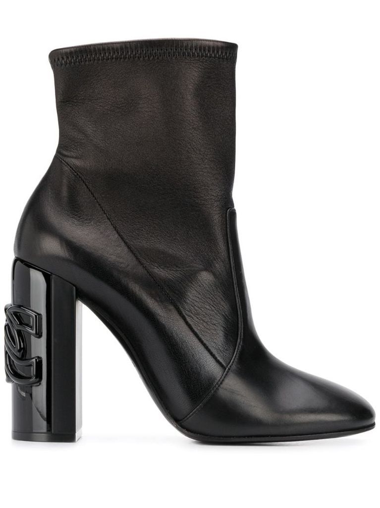 heel-logo ankle boots