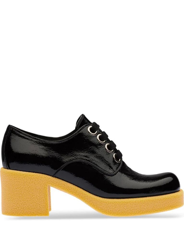 square-heel lace-up shoes