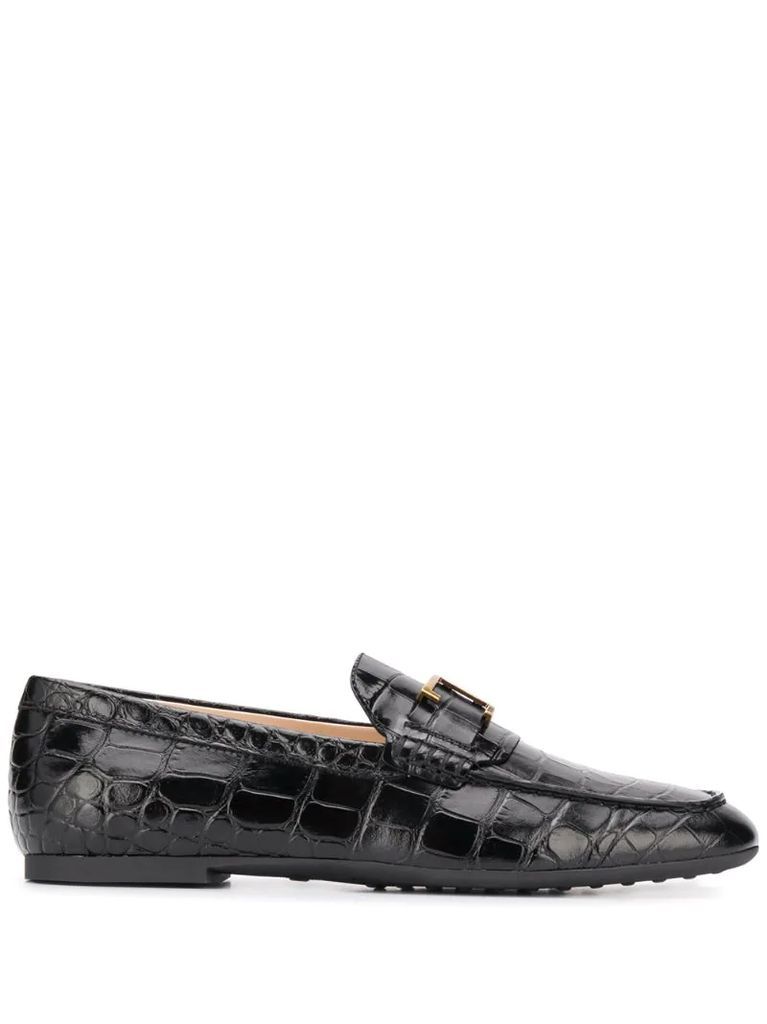 crocodile-effect leather loafers