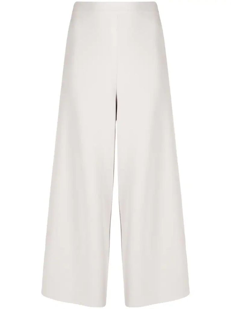 loose culotte with cut-out