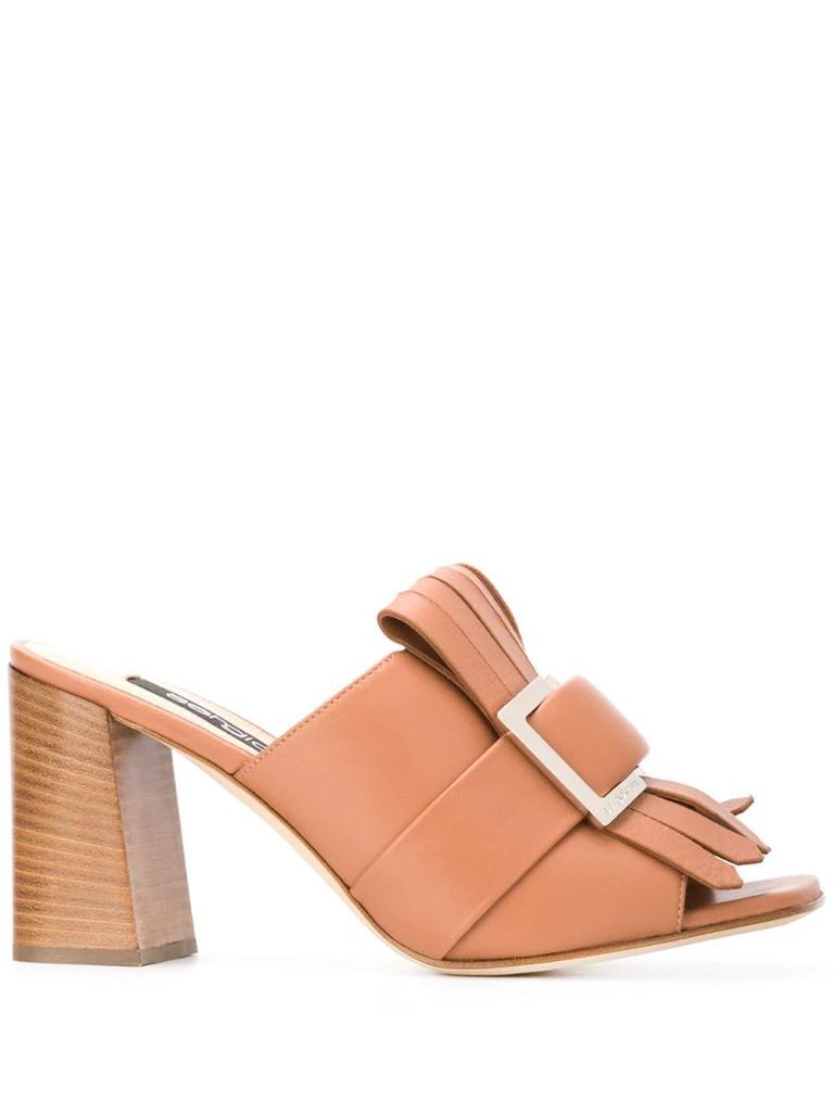 fringed buckle-embellished sandals