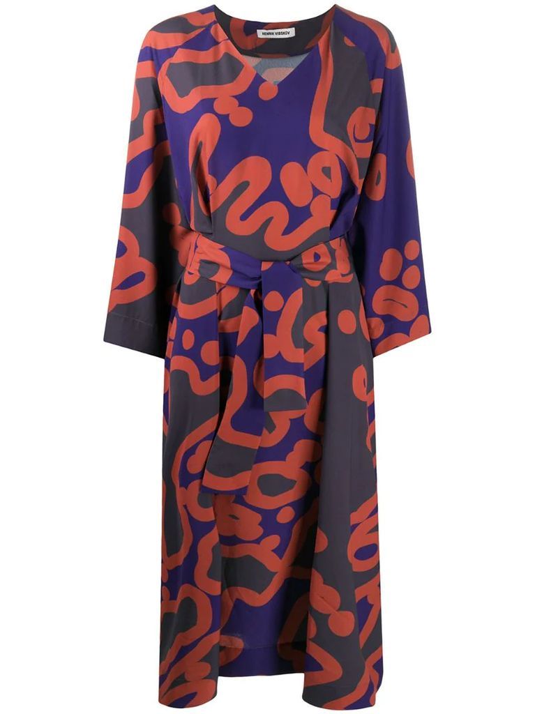 abstract-pattern belted midi dress