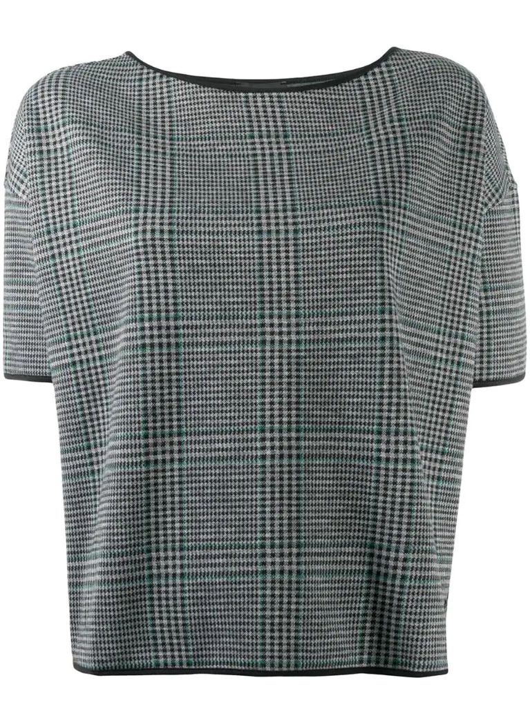 checked short-sleeved knitted top