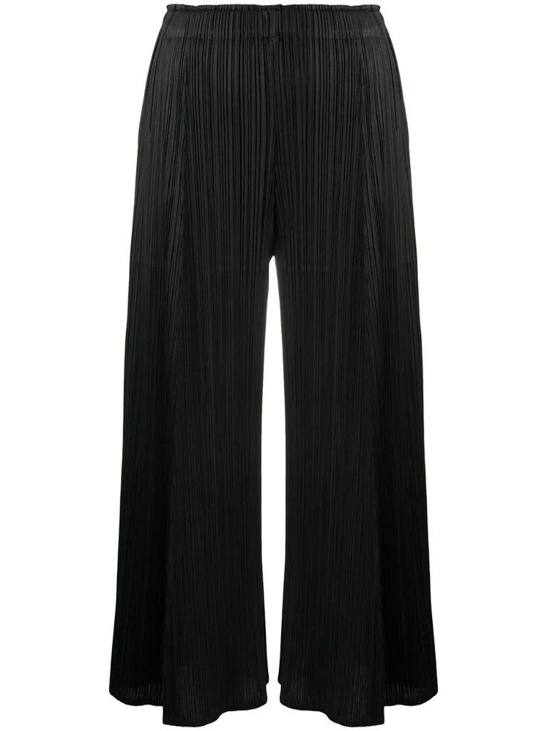 flared pleated crop trousers