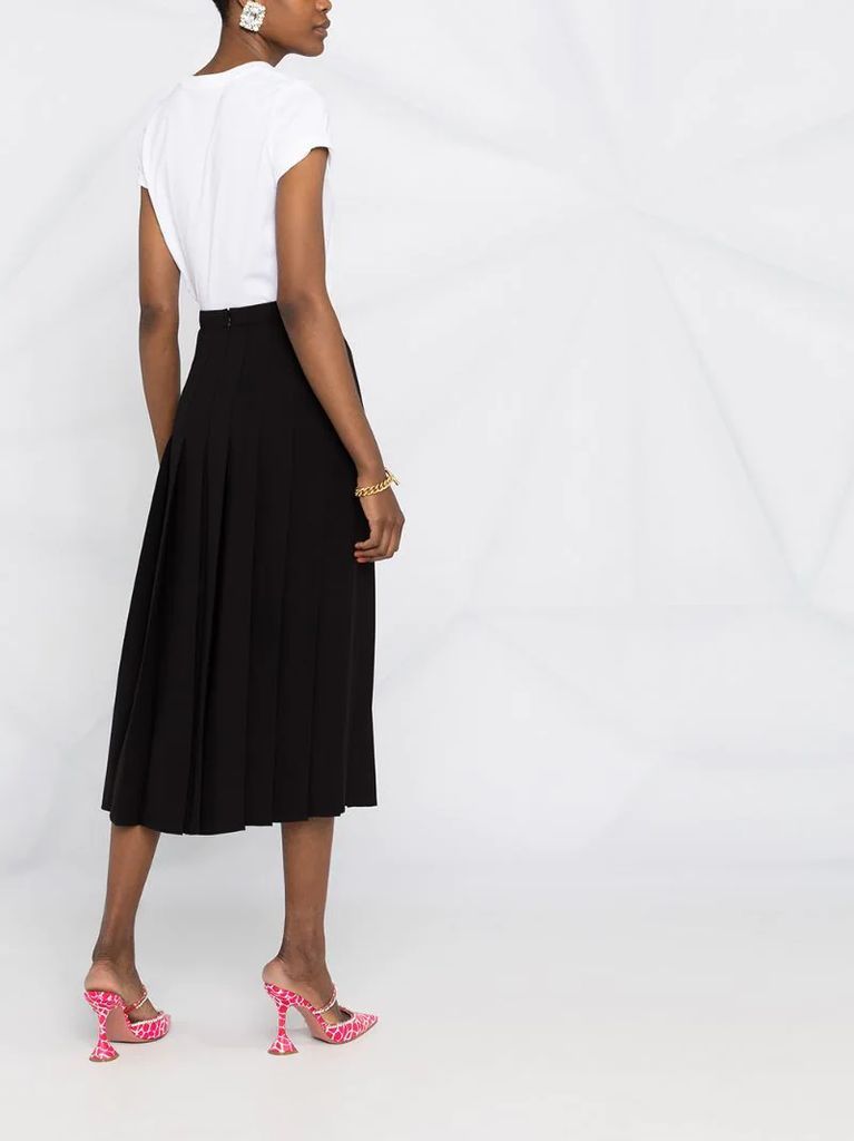 pleated side slit skirt