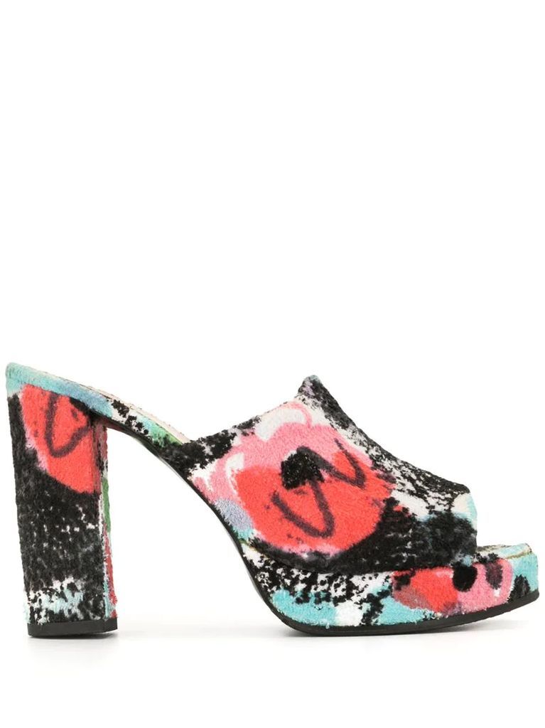 abstract print mule sandals