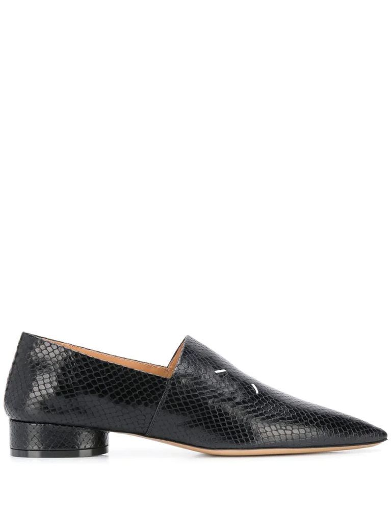 4-stitches low-heel loafers
