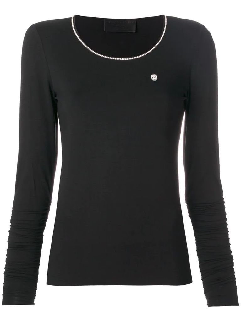 long sleeve T-shirt with metallic detailed neck
