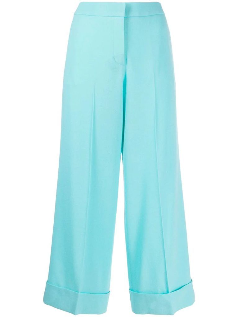 creased cropped trousers