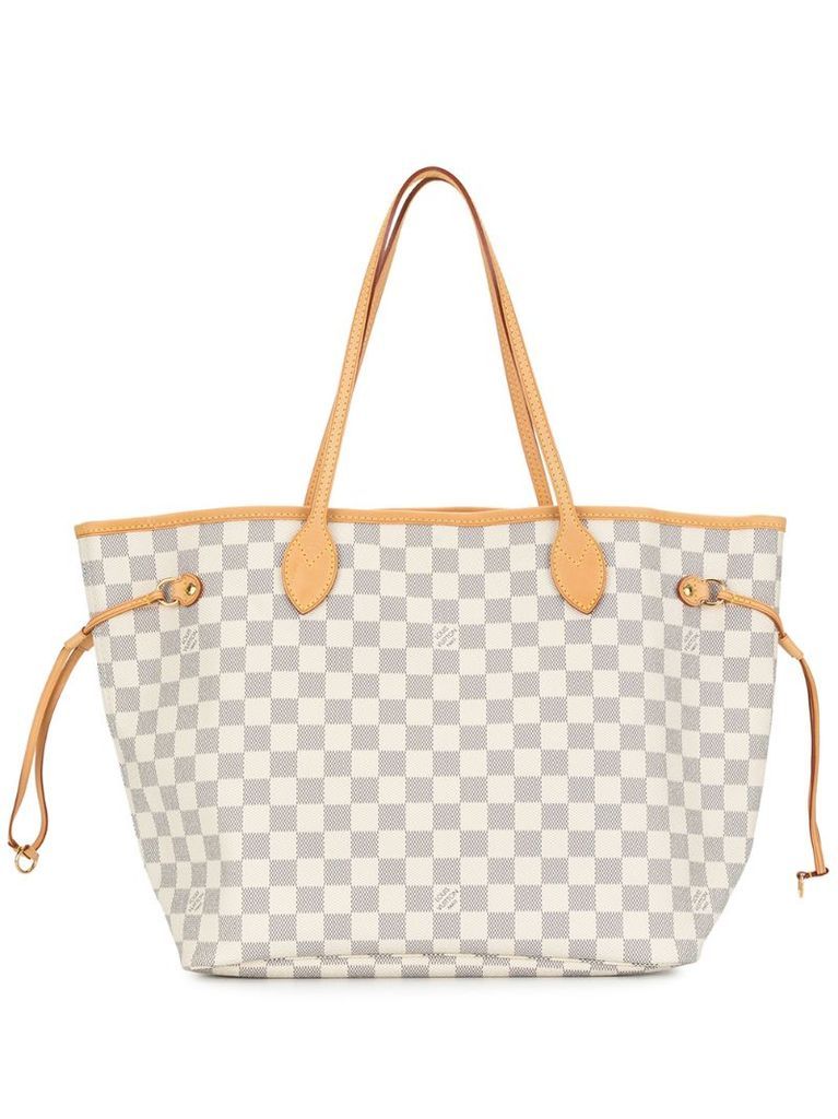 2010 pre-owned Neverfull MM tote bag