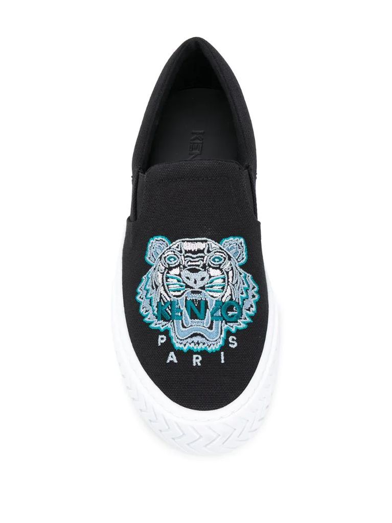 Tiger logo embroidered slip-on sneakers