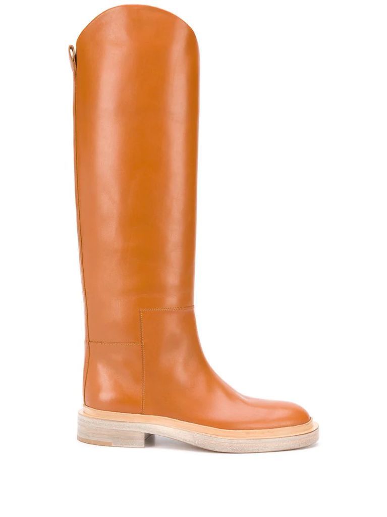 asymmetric-edge knee-length boots