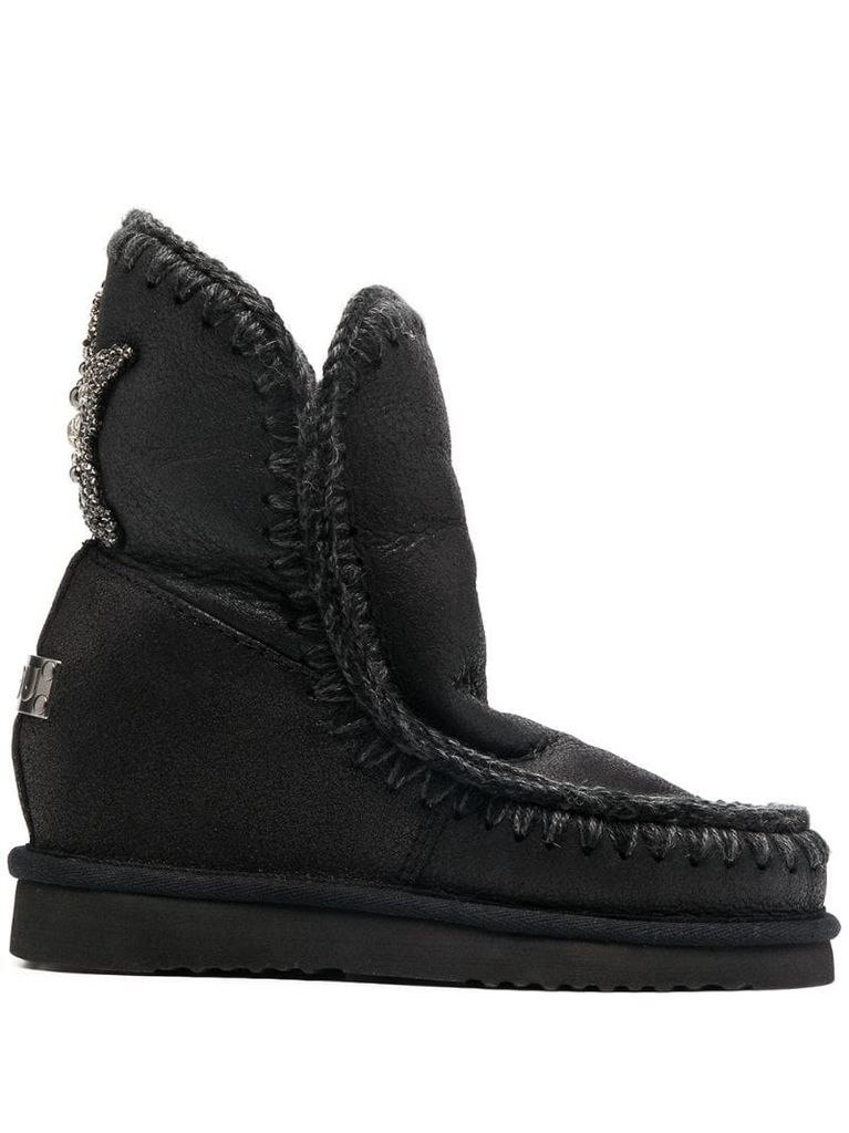 embellished-star shearling boots