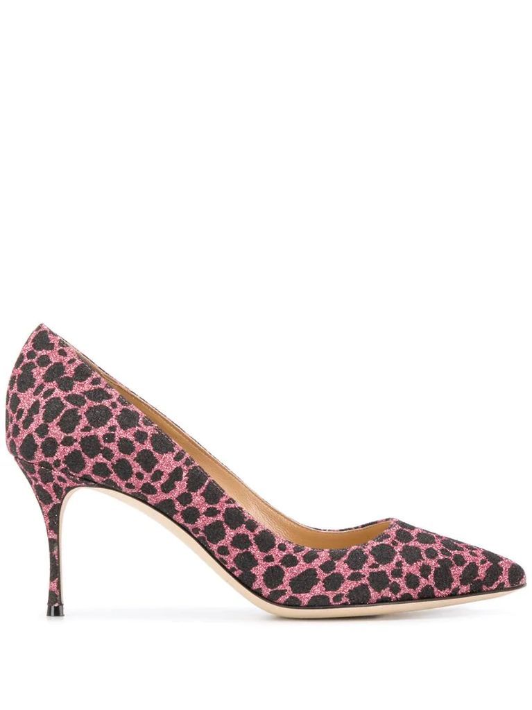 leopard print heeled pumps