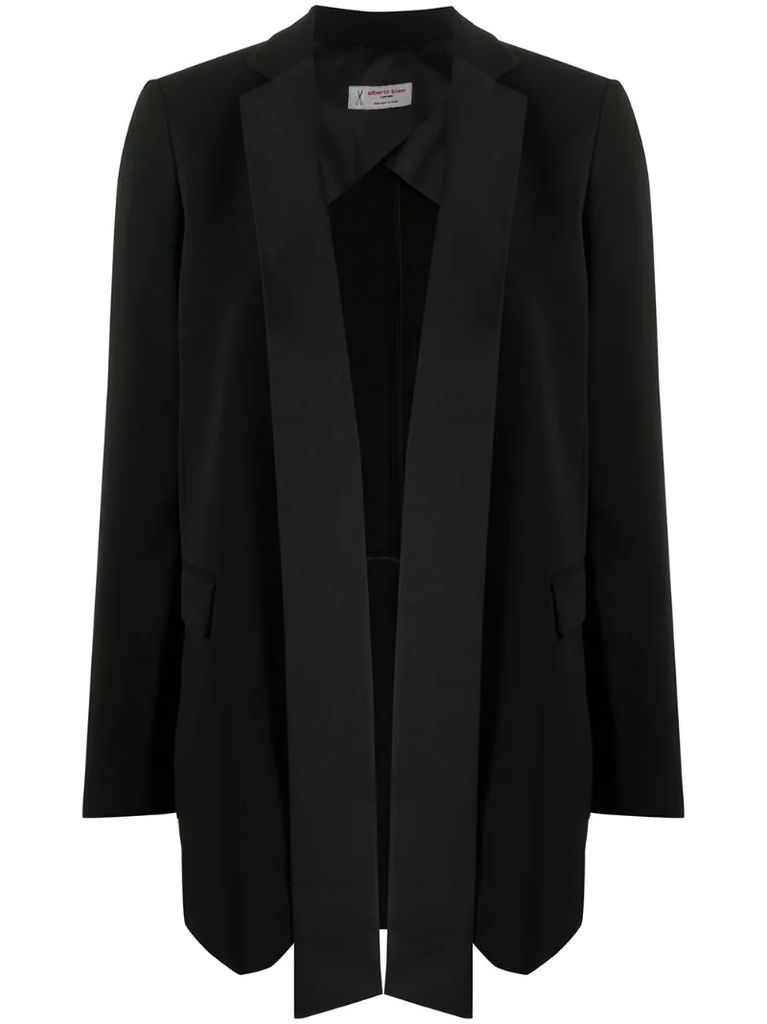 contrast lapel blazer