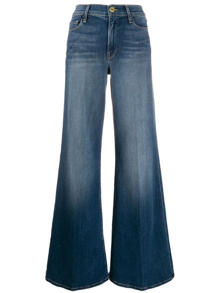 high-waisted wide jeans