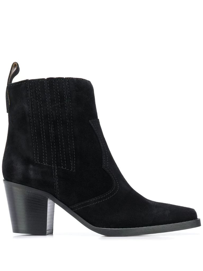 chunky-heel pull-on boots