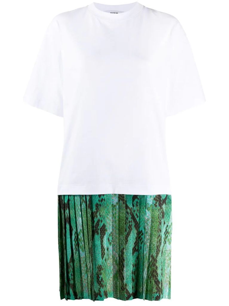 pleated skirt T-shirt dress
