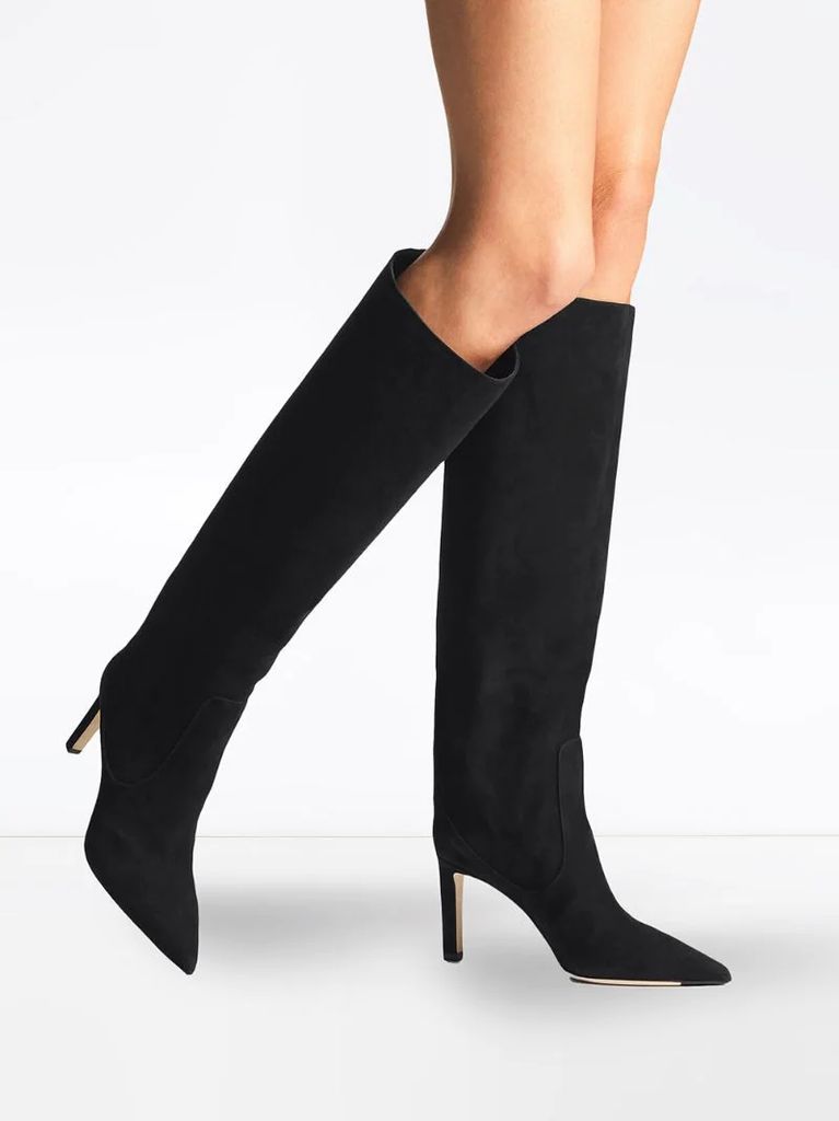 pointed toe leather boots