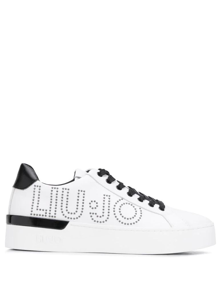 diamante logo trainers