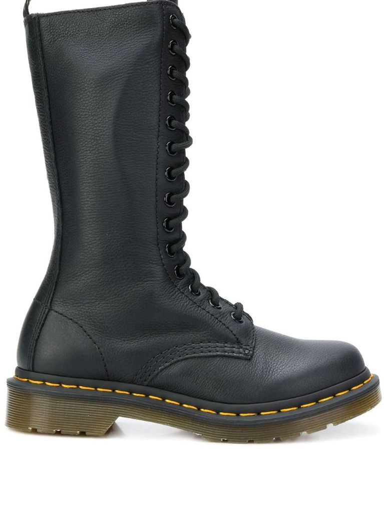 IB99 boots
