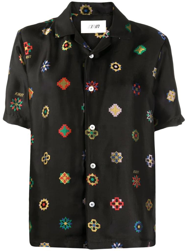 geometric print short-sleeved shirt